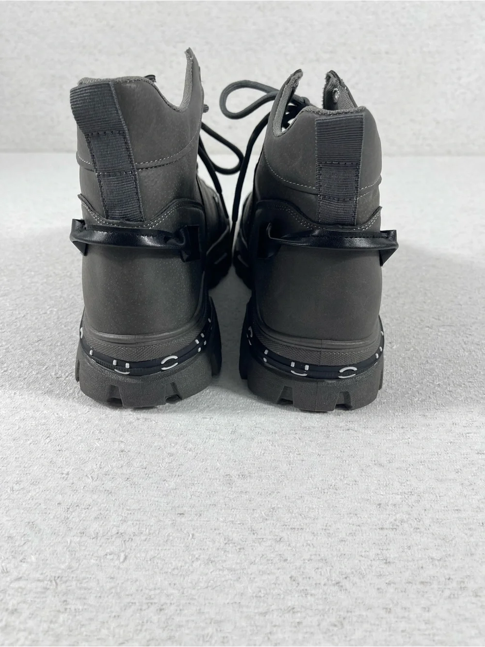 SAKTEOABRD Men’s Outdoor/Sports Thick Sole Lace Up High Top Boots. SKU#0368